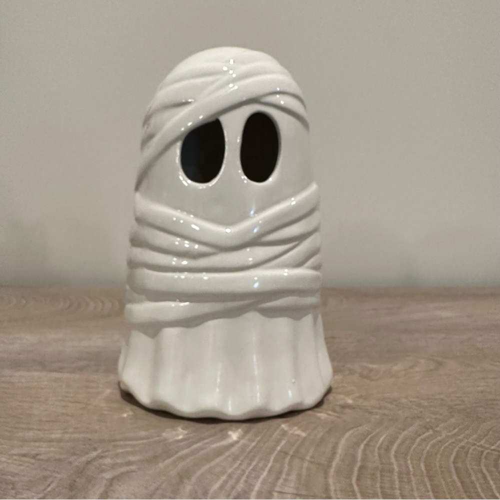Halloween pre-lit white ceramic ghost